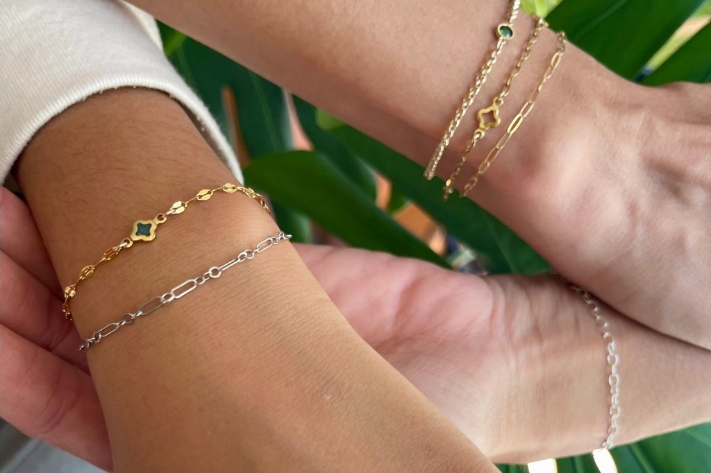 Book a Permanent Jewelry&nbsp;Experience